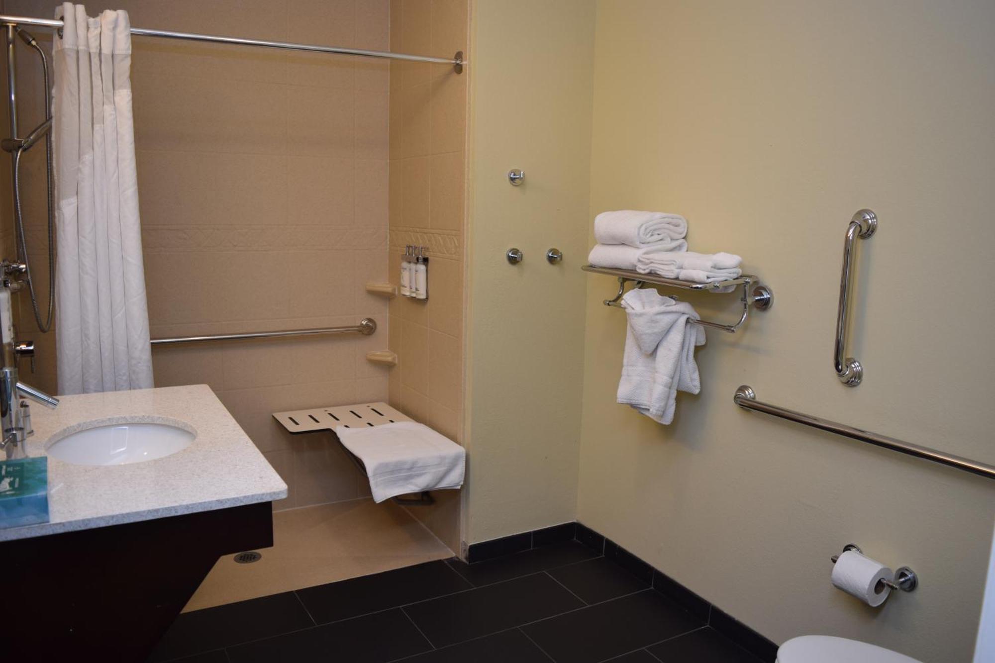 Staybridge Suites Syracuse Liverpool By Ihg Экстерьер фото